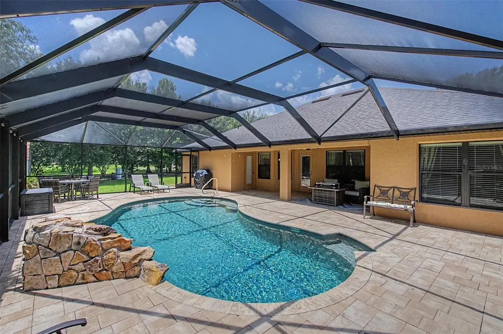 27928 Austin Woods Drive Dade City FL 33525