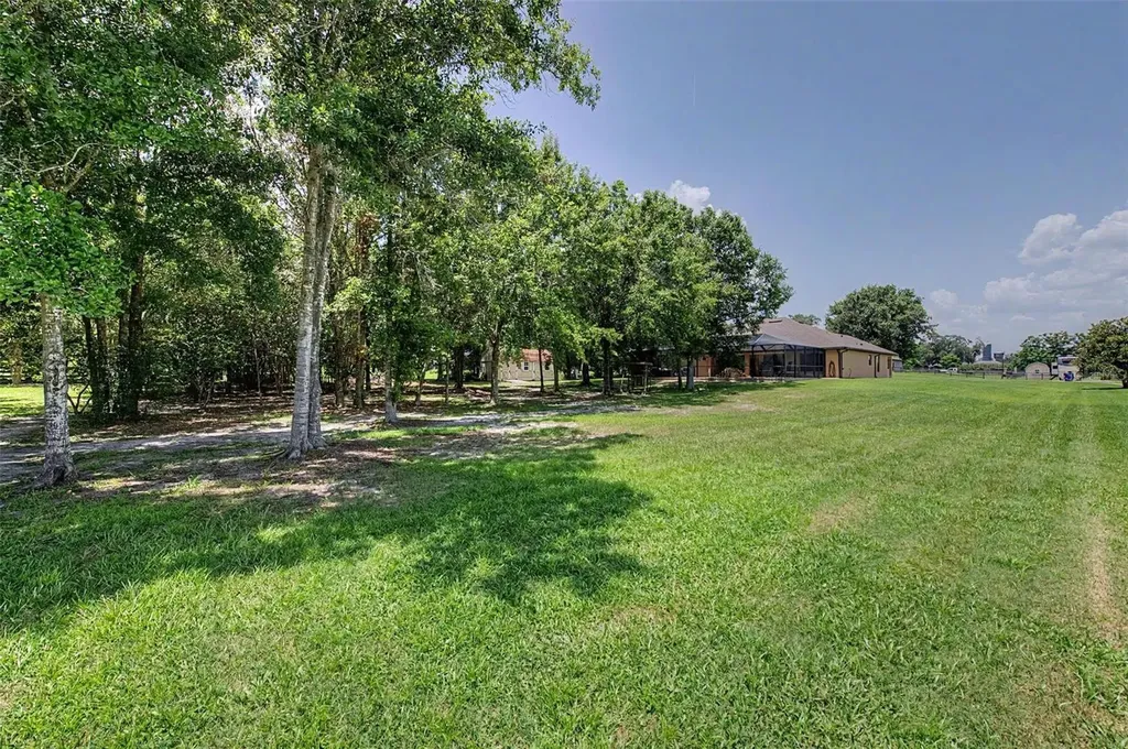 27928 Austin Woods Drive Dade City FL 33525