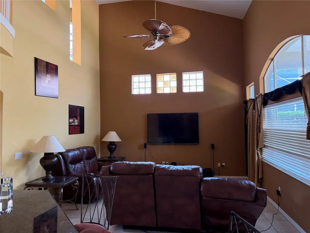 18826 Avenue Biarritz Lutz FL 33558