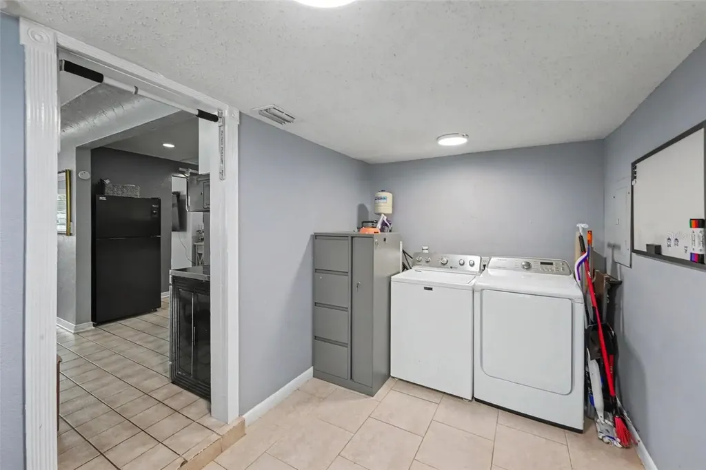 3719 39th Street N St Petersburg FL 33713