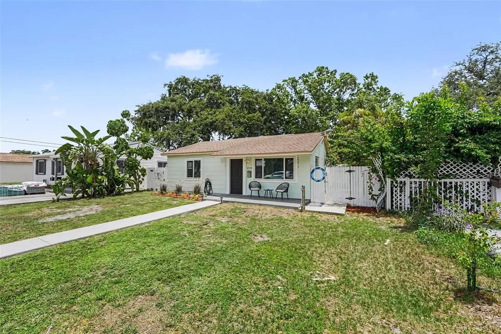 3719 39th Street N St Petersburg FL 33713