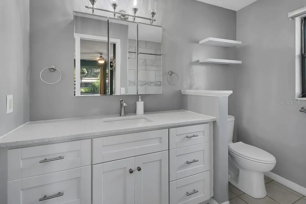 235 W Retta Street De Leon Springs FL 32130
