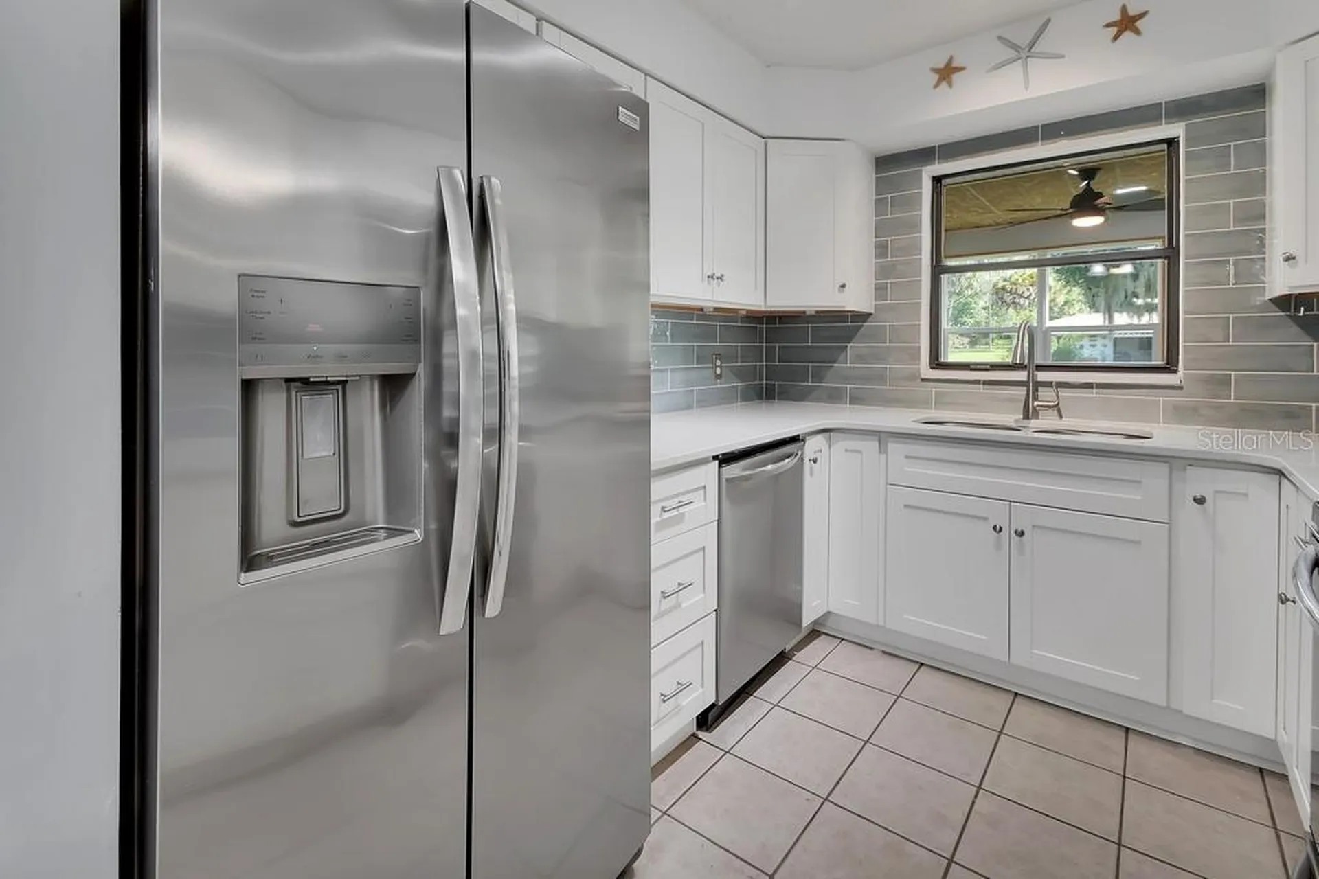 235 W Retta Street De Leon Springs FL 32130
