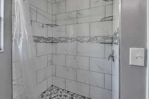 235 W Retta Street De Leon Springs FL 32130