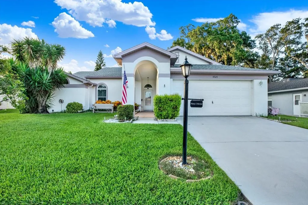5924 Willow Creek Court New Port Richey FL 34655