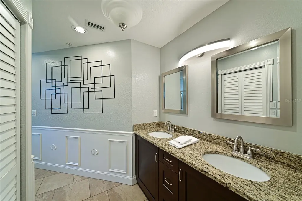 6589 Fairway Gardens Drive Bradenton FL 34203