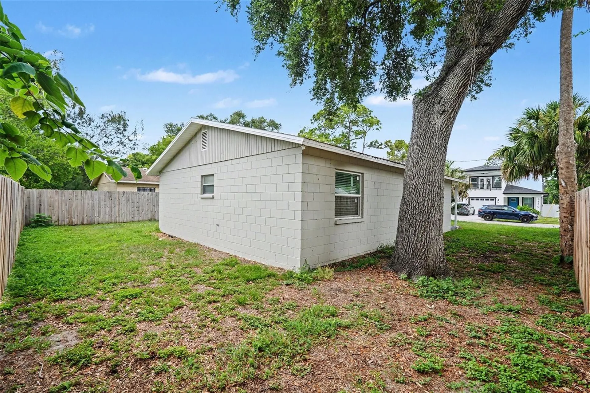 5733 66th Lane N St Petersburg FL 33709