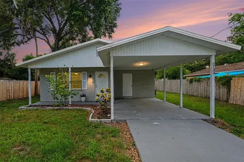 5733 66th Lane N St Petersburg FL 33709