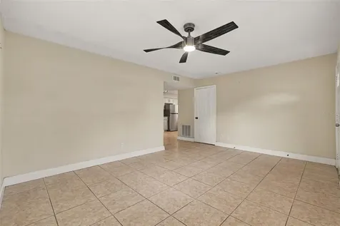 5733 66th Lane N St Petersburg FL 33709