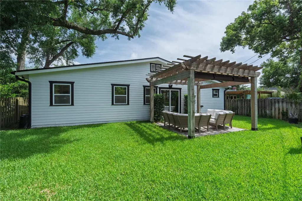 2028 Illinois Street Orlando FL 32803