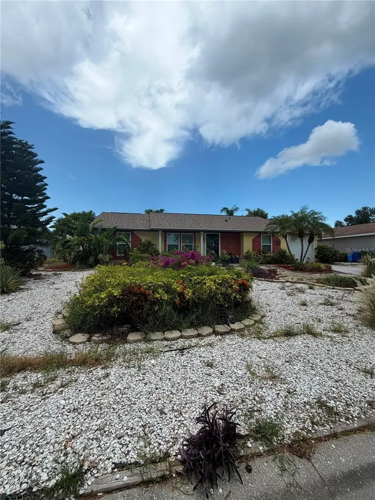 6503 34th Avenue W Bradenton FL 34209