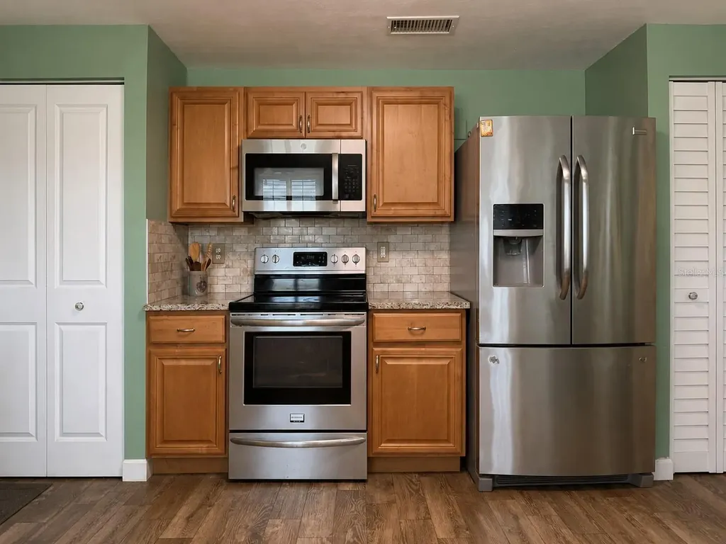 6503 34th Avenue W Bradenton FL 34209
