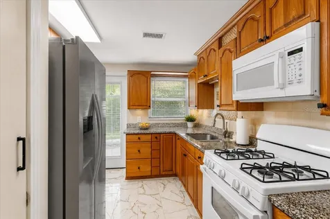 1116 NW 32nd Avenue Gainesville FL 32609