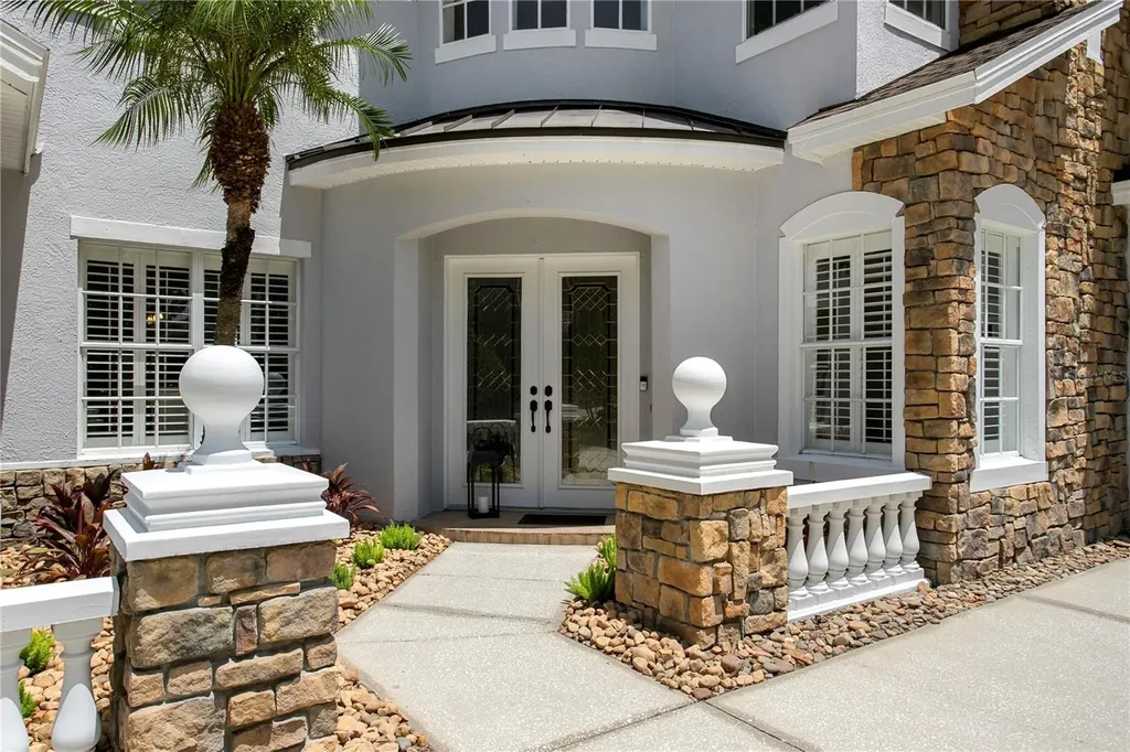 2113 Climbing Ivy Drive Tampa FL 33618