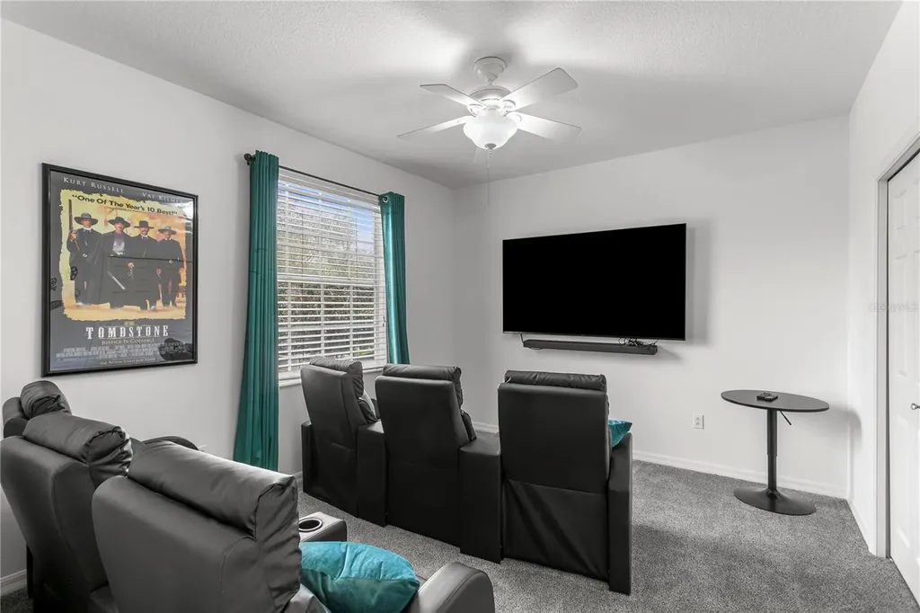 2113 Climbing Ivy Drive Tampa FL 33618