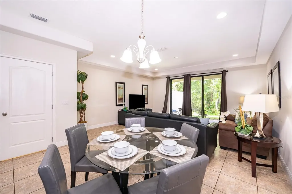8213 Roseville Boulevard Davenport FL 33896
