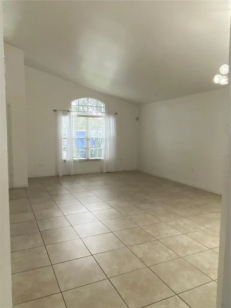 419 Buckingham Circle Davenport FL 33897