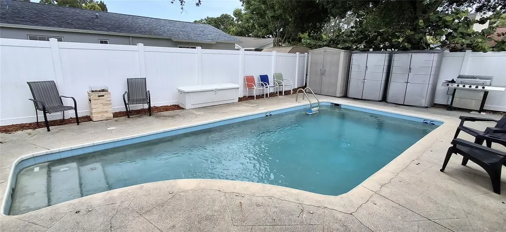 6944 Buhrley Terrace N St Petersburg FL 33709