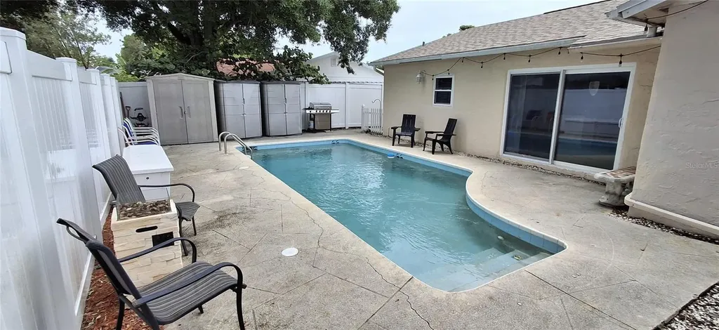 6944 Buhrley Terrace N St Petersburg FL 33709