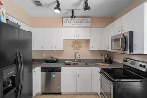 6944 Buhrley Terrace N St Petersburg FL 33709