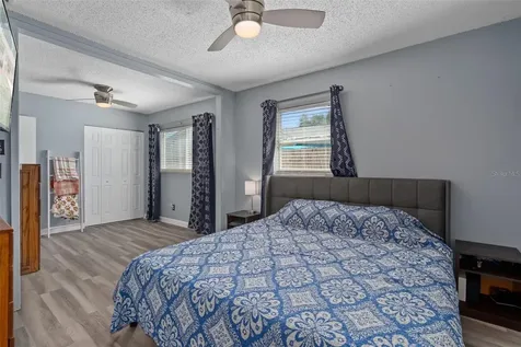 6944 Buhrley Terrace N St Petersburg FL 33709