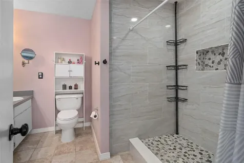 6944 Buhrley Terrace N St Petersburg FL 33709