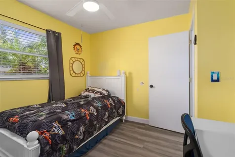 6944 Buhrley Terrace N St Petersburg FL 33709