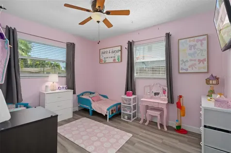 6944 Buhrley Terrace N St Petersburg FL 33709