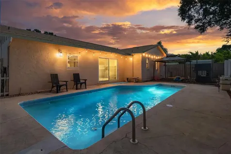 6944 Buhrley Terrace N St Petersburg FL 33709