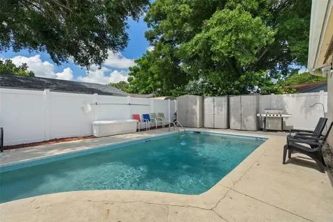 6944 Buhrley Terrace N St Petersburg FL 33709