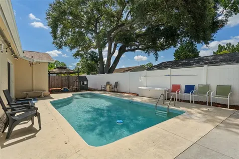 6944 Buhrley Terrace N St Petersburg FL 33709