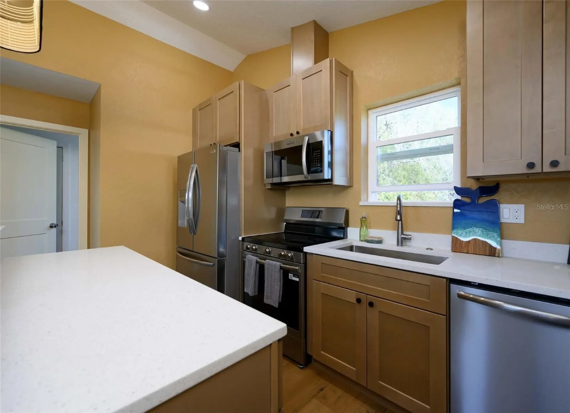 2324 1/2 Burlington Ave N St Petersburg FL 33713