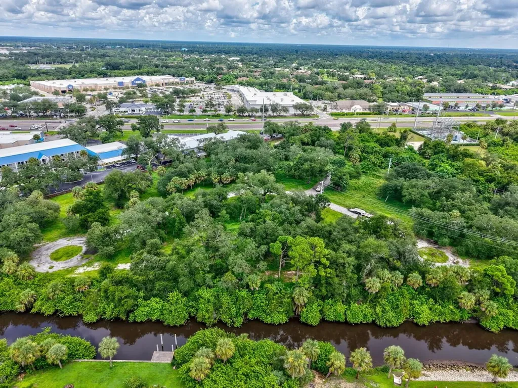 1999 Tamiami Trail Port Charlotte FL 33948