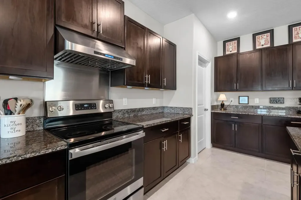 809 Timeless Moss Drive Ruskin FL 33570