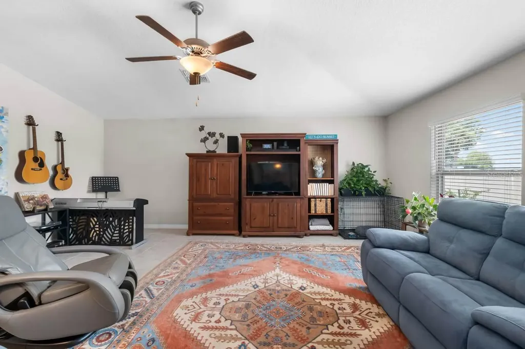 809 Timeless Moss Drive Ruskin FL 33570