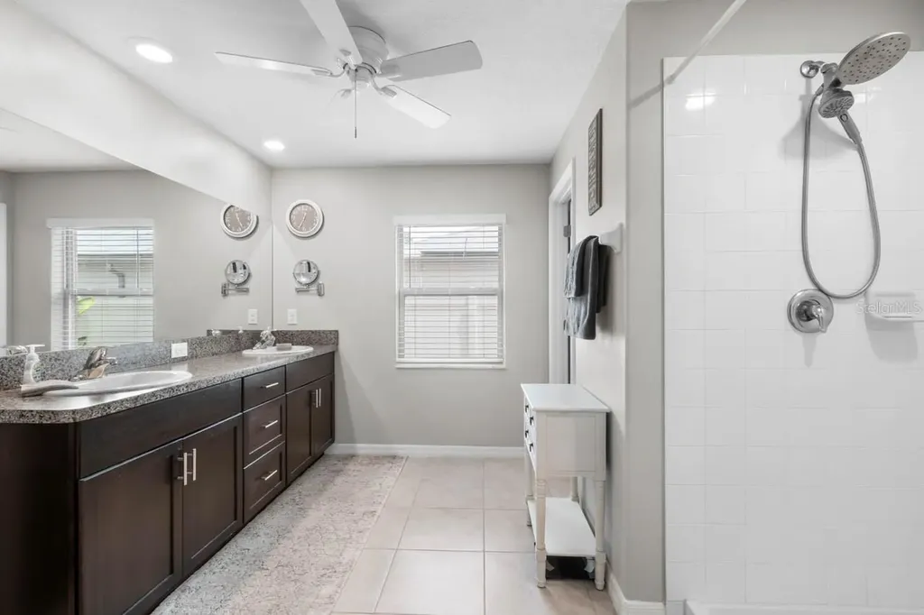 809 Timeless Moss Drive Ruskin FL 33570