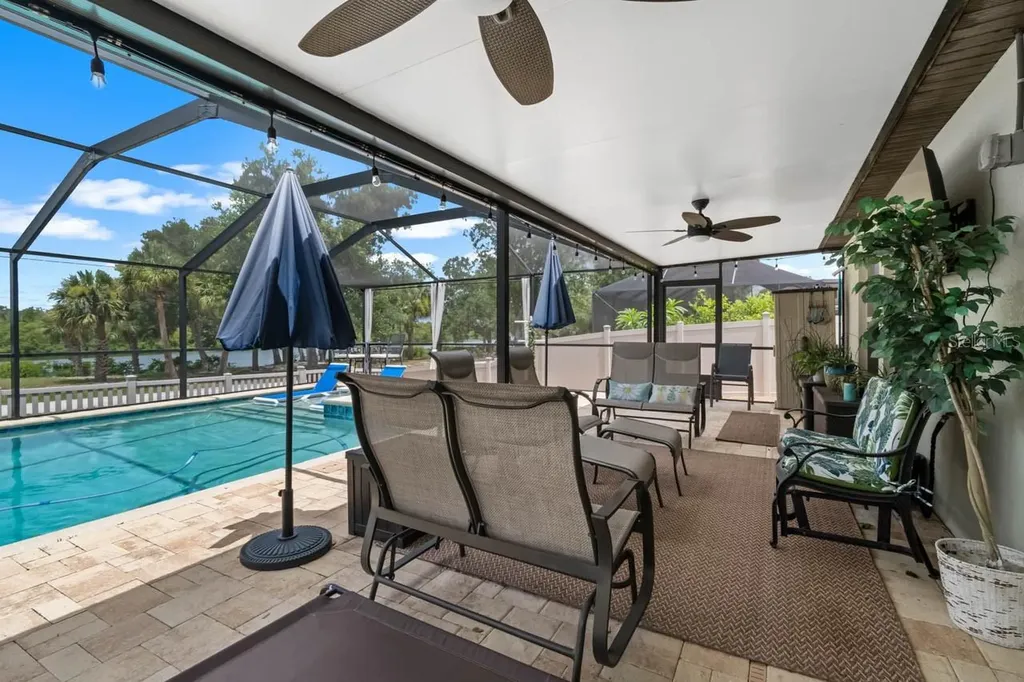809 Timeless Moss Drive Ruskin FL 33570