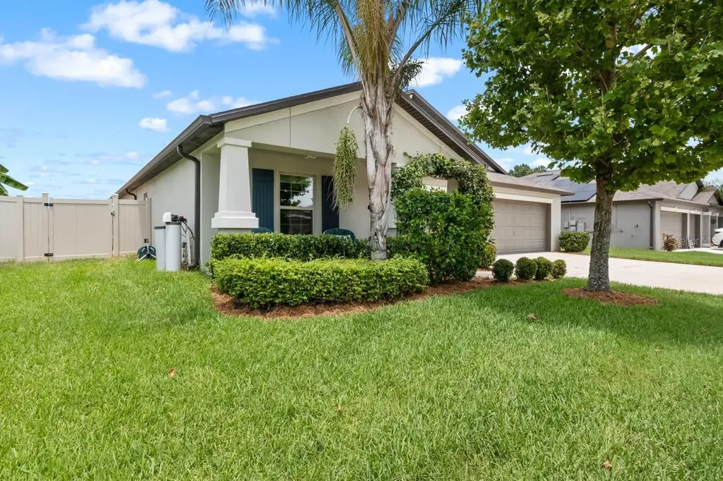 809 Timeless Moss Drive Ruskin FL 33570