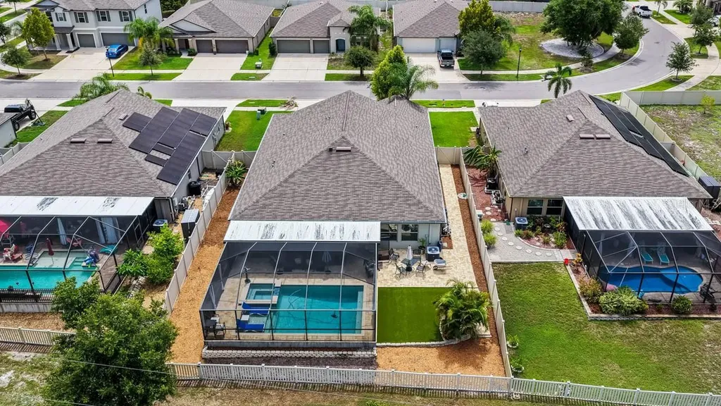 809 Timeless Moss Drive Ruskin FL 33570