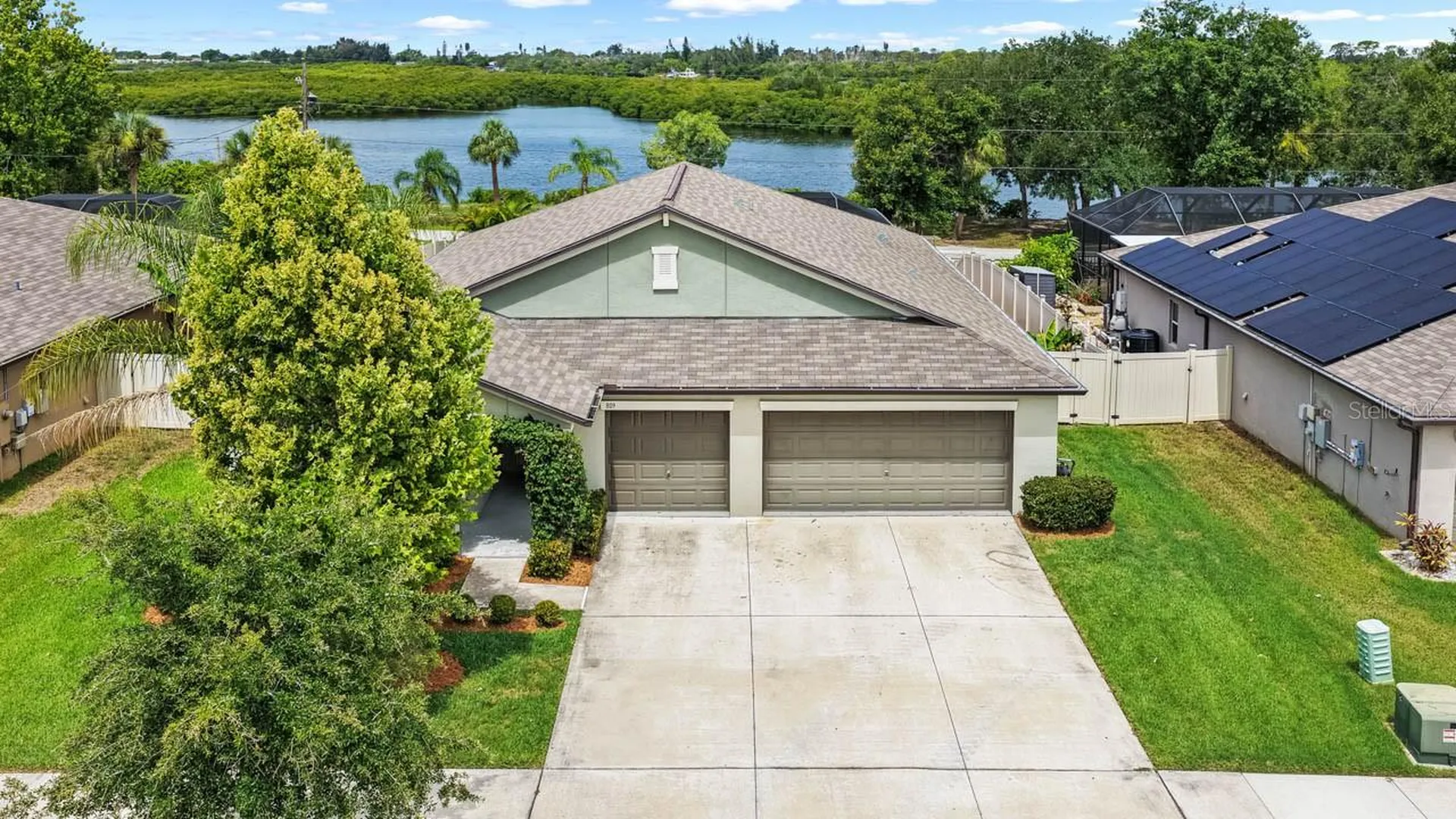 809 Timeless Moss Drive Ruskin FL 33570