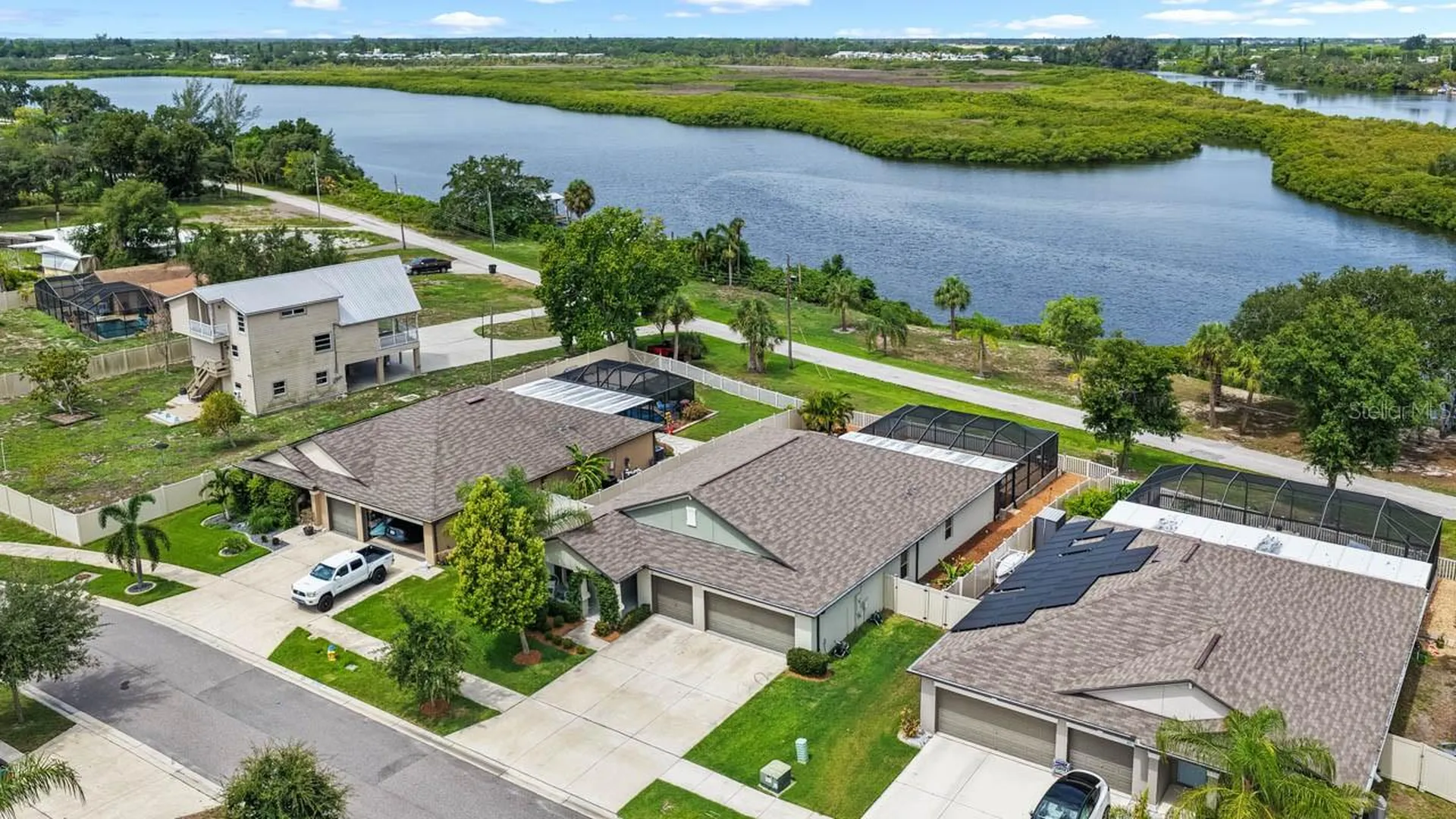 809 Timeless Moss Drive Ruskin FL 33570