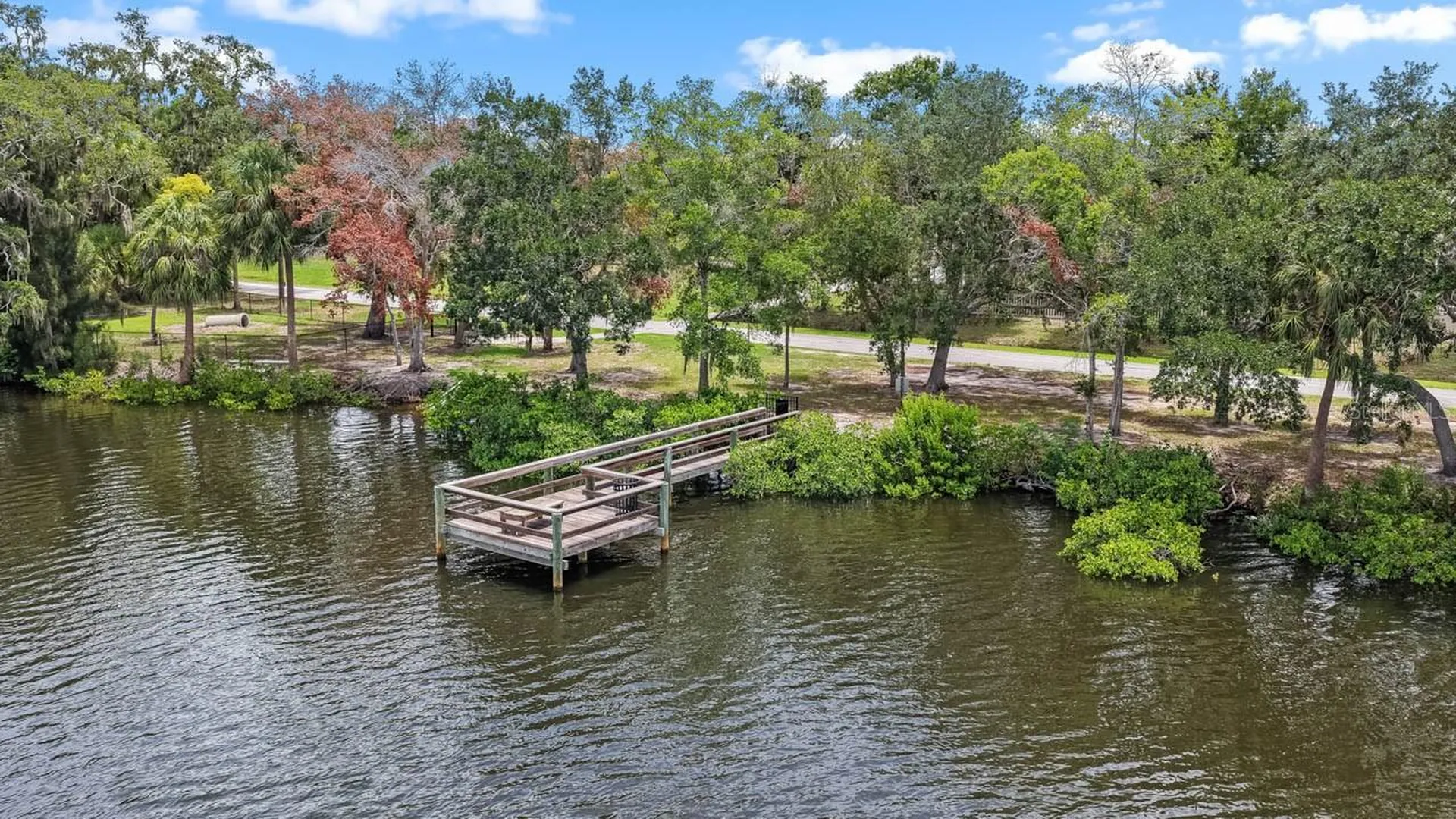 809 Timeless Moss Drive Ruskin FL 33570