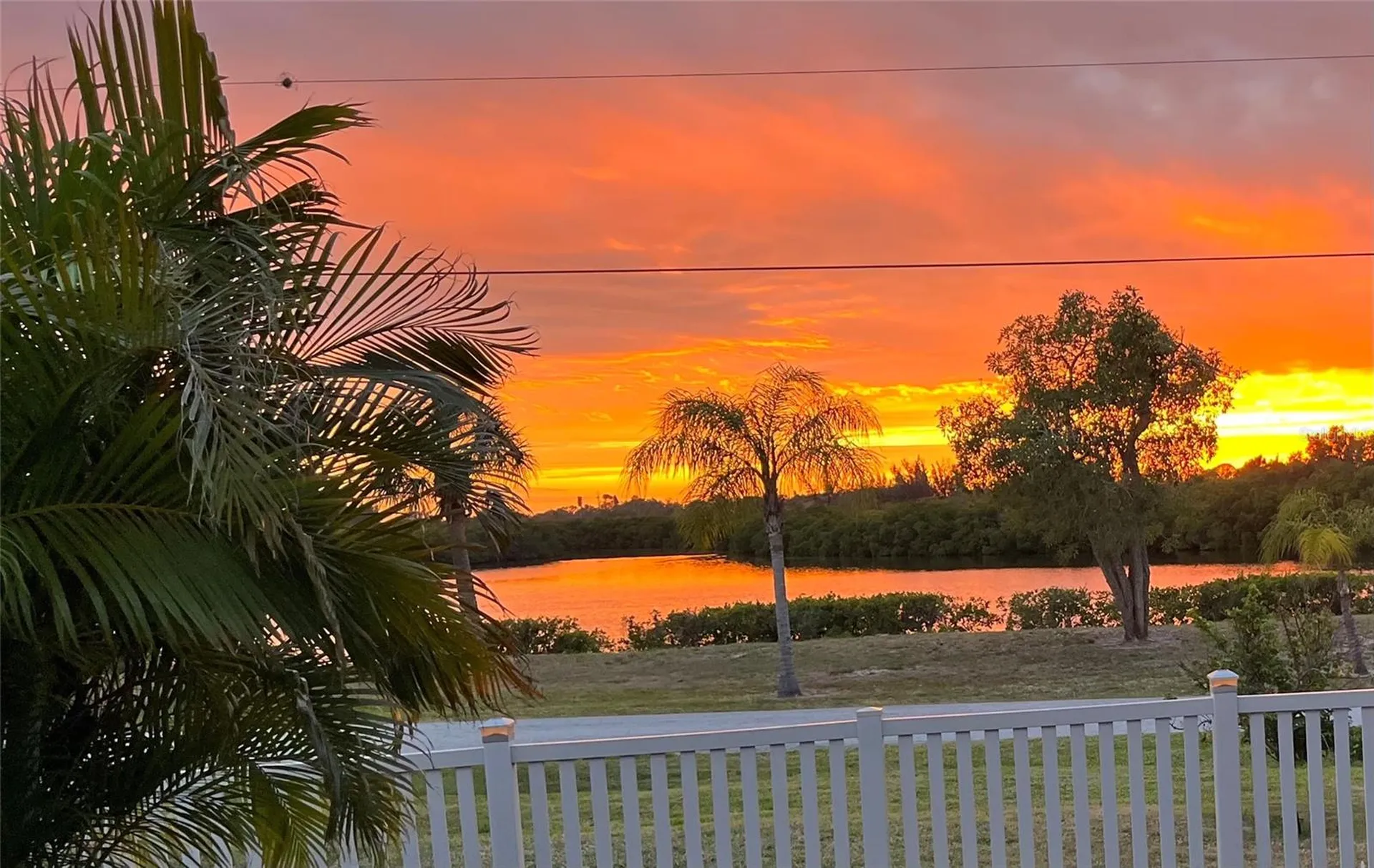 809 Timeless Moss Drive Ruskin FL 33570
