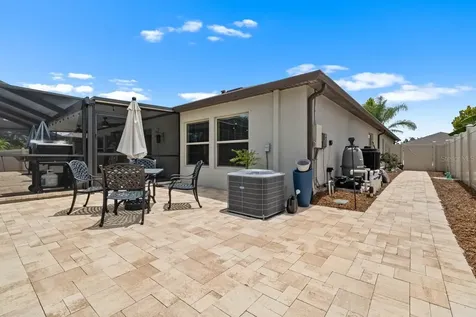 809 Timeless Moss Drive Ruskin FL 33570