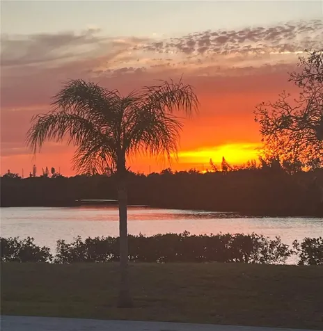 809 Timeless Moss Drive Ruskin FL 33570