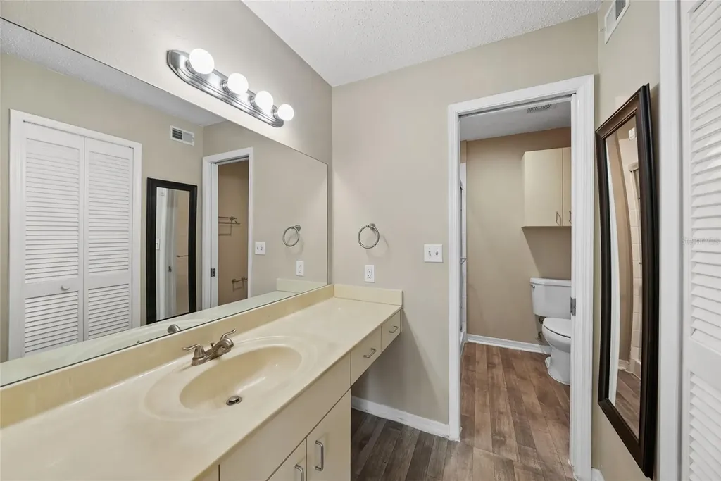 8350 Savannah Trace Circle Tampa FL 33615
