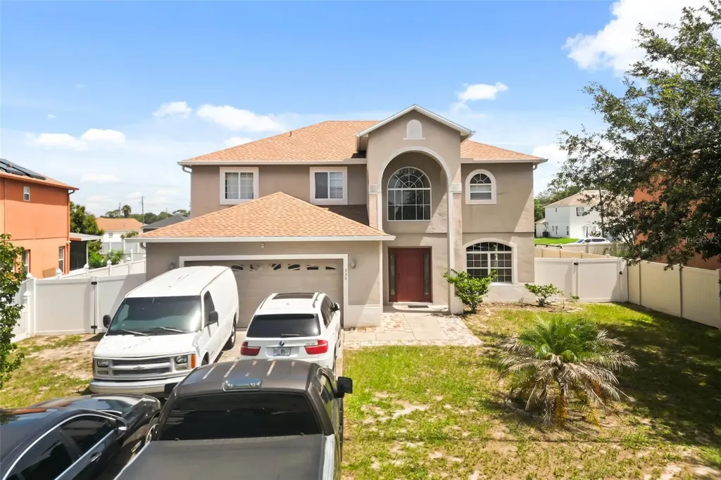 335 Churchill Court Kissimmee FL 34759