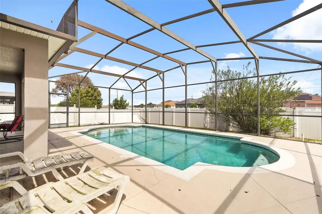 335 Churchill Court Kissimmee FL 34759