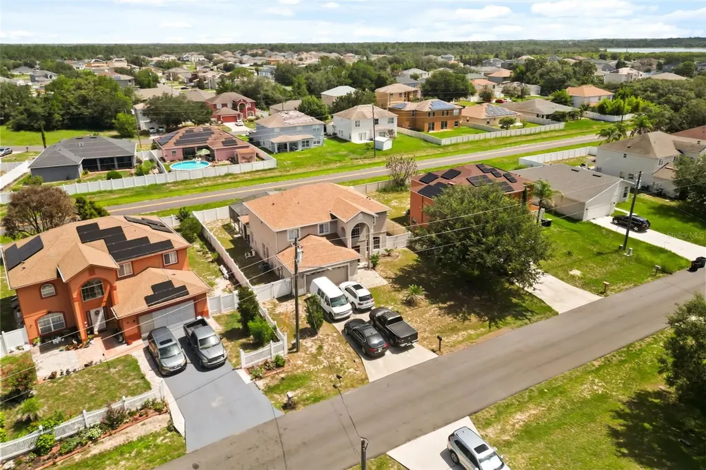 335 Churchill Court Kissimmee FL 34759