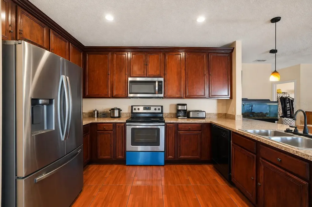 335 Churchill Court Kissimmee FL 34759